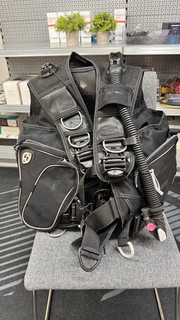 Scubapro BCD T Black VGC Scuba Diving Jacket