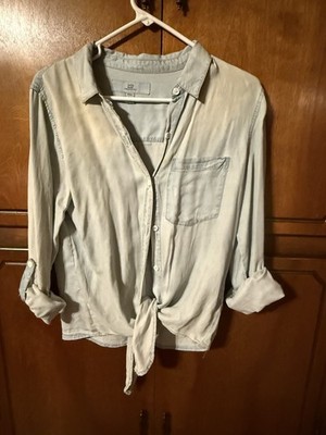 Women s Thread + Supply Distressed Soft Denim Long Sleeve Button Up Size Small