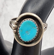 Vintage Native American Sterling Silver Turquoise Ring Size 5.5