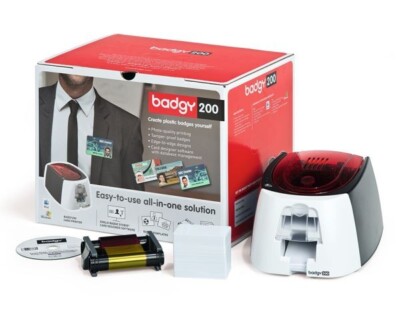Plastik Ausweis Drucker Konvolut Evolis Badgy 200 mit Software, Farbband & Karten