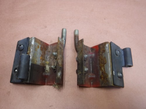 Jeep Wrangler YJ 76-95 Lower Door Hinges Backing Plate Mount Bolts Strap Pin Cj7 - Picture 2 of 4