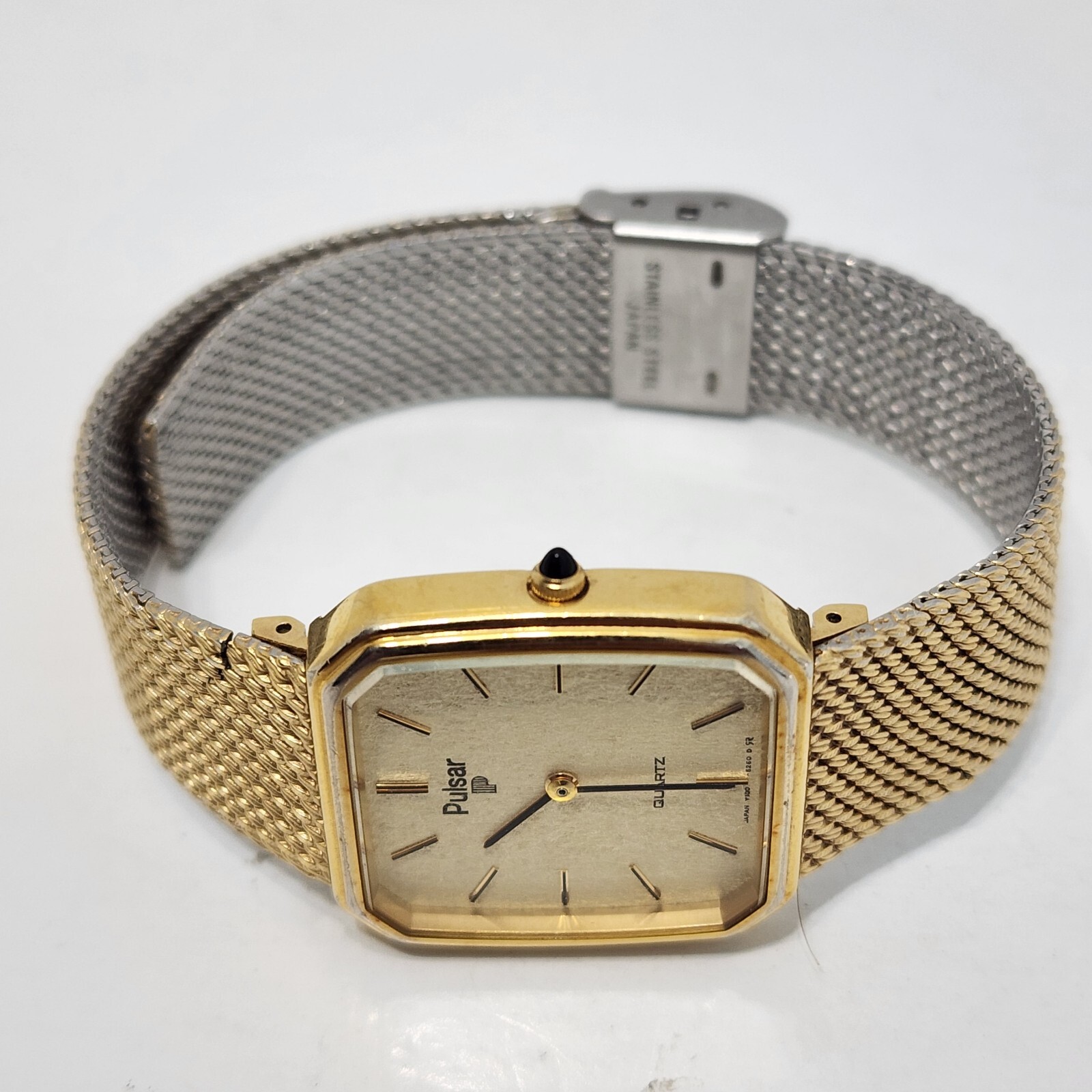 VINTAGE Mens Gold Tone Pulsar Watch Y1005199 WORKING W/NEW BATTERY