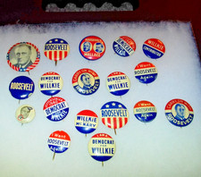 Collection of 18 Different Franklin Roosevelt FDR-Political Pins
