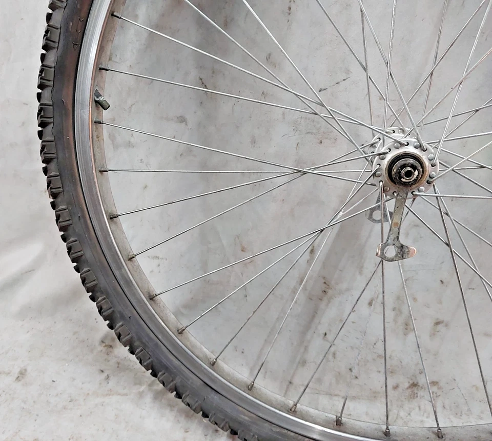 Rueda delantera Weinmann 26" MTB Joytech buje plateado 100 mm 36S AV QR 559ISO cercanías~ Foto 3 de 4