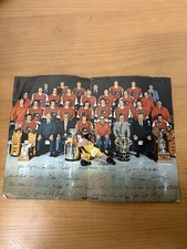 1974-75 Philadelphia Flyers team photo featuring Ronald McDonald