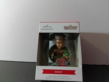Hallmark Marvel Guardians of The Galaxy Groot in Holiday Wreath Christmas...