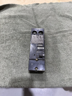 200A Siemans / Murray 120/240V Main Meter Breakers QNRH