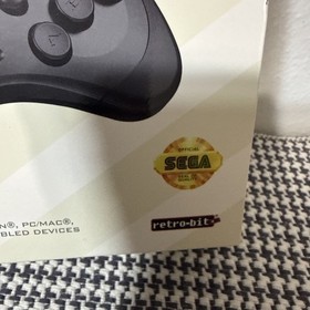 Retro-Bit 2.4GHz V2 Wireless Controller 8-Button Sega Saturn, Genesis Mini Black