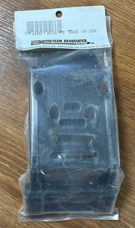 TEAM ASSOCIATED RC Car PARTS REAR Bumper and Brace PN. 25133 New - Image 3 of 4