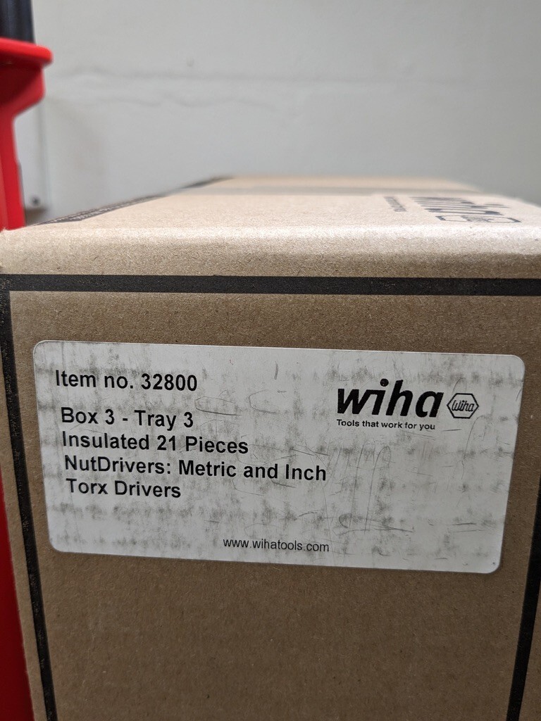 WIHA 21 Piece Master Electrician's Insulated Tool Set w/Case 32800 INCOMPLETE