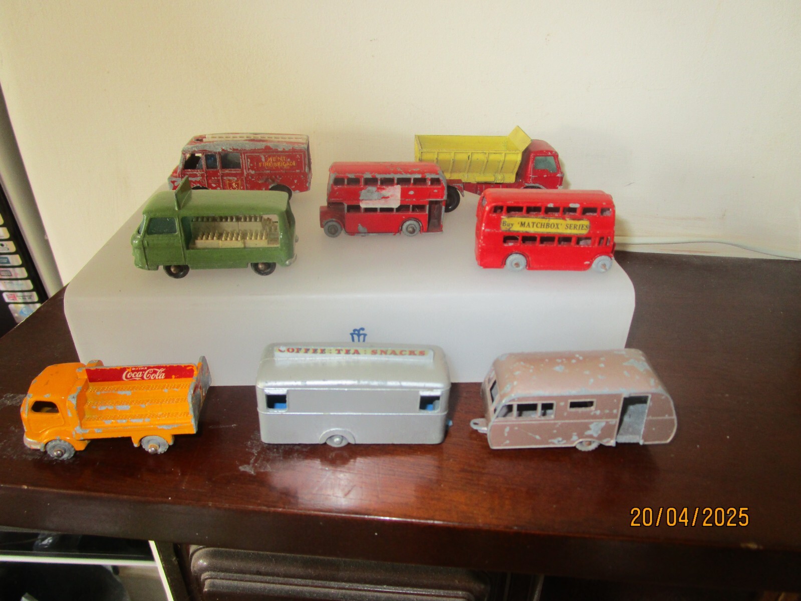 Picture 1 of 24