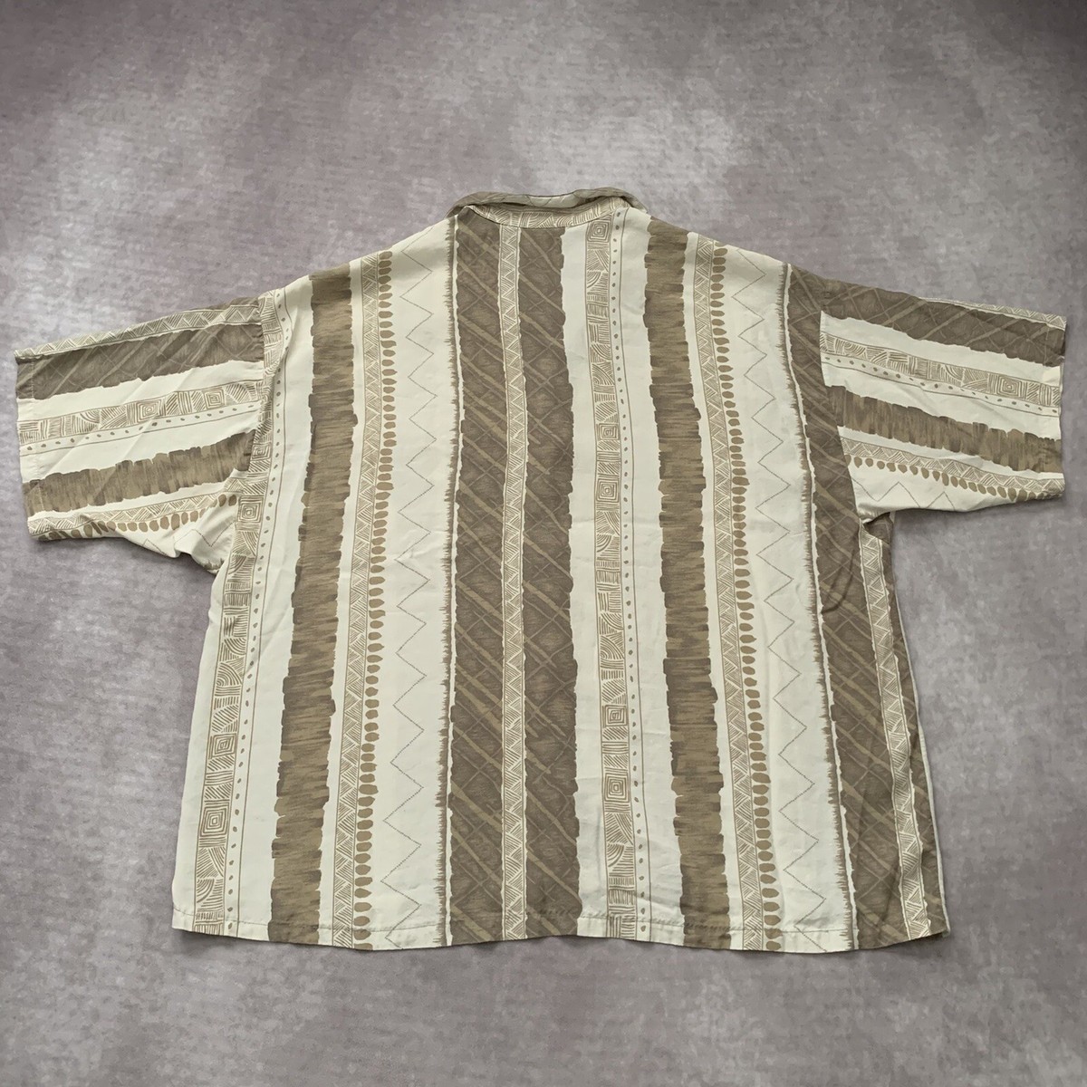 Vintage 90s Hutspah Button Down Shirt Size XL Hawaiian Made in USA