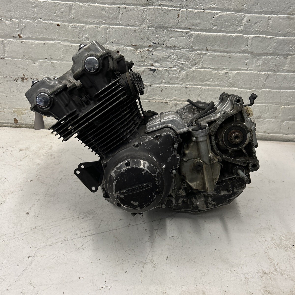 【ジャンク】 HONDA(ホンダ) CB750F エンジンAssy【バイクパーツ】 1979 Honda CB750 Complete Engine Motor Transmission OEM | 4-Stroke