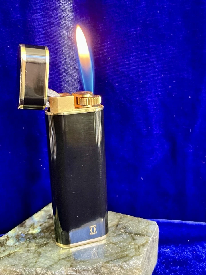 Encendedor Cartier Vintage Laca Negra Ovalado Como Nuevo Funciona 1 Año Garantía Foto 4 de 4