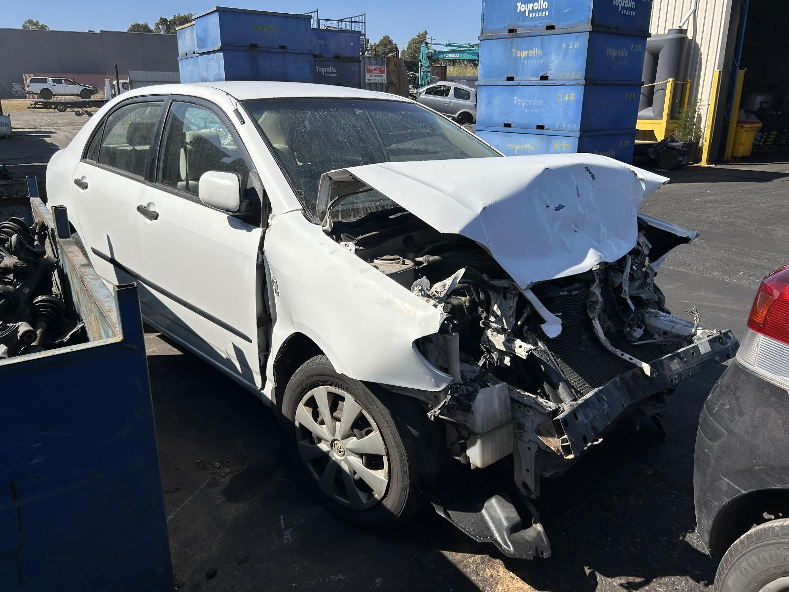 Toyota Corolla Left Tail Light ZZE122 12/2001-03/2004 - thumbnail 7