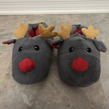 Unisex Reindeer Novelty Slip-On Slippers Plush Comfort Gray/Red US 7.5 Women