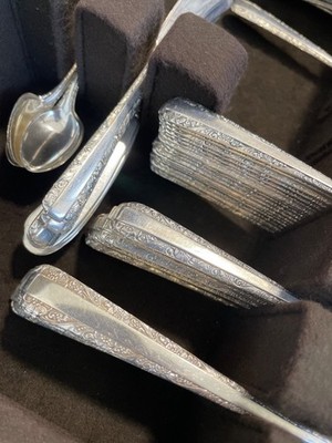 1934 Towle Sterling Silver Flatware Candlelight Pattern 114 Piece 1934 Towle Sterling Silver Flatware Candlelight Pattern 114 Piece