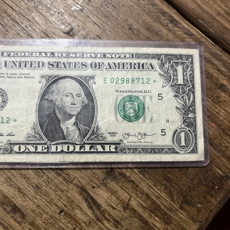 2003 One Dollar Federal Reserve STAR NOTE $1 LOW SERIAL NUMBER E02988712* - Image 2 of 4