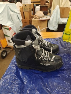 Scarpa Inferno mountain boots