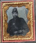 Civil War 1/9 Ambrotype Union Federal Soldier W/ Eagle Insignia