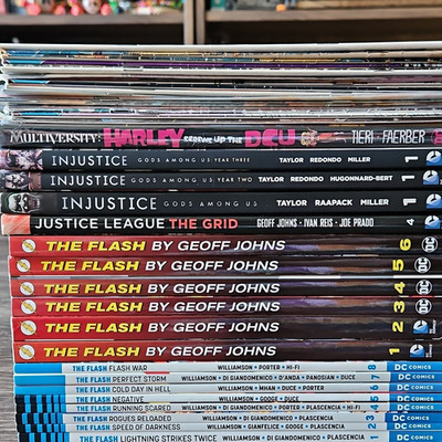 DC Comics Graphic Novels and Single Issues