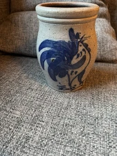 Vintage 1985 Rowe Pottery Works 7" Rooster Crock Cobalt Salt Glaze Cambridge Wis