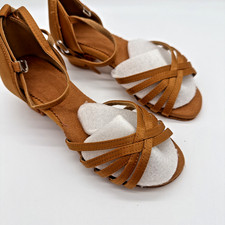 Daydance Tan Girls Latin Dance Shoes 1.5-2 Low Heels Tango Salsa Ballroom Shoes