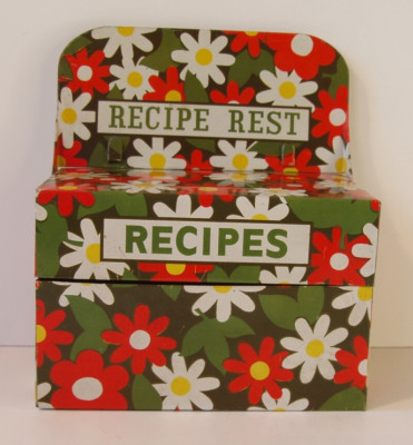 Rare Vintage Tin Metal Recipe Box Mod Daisies w/ Recipe Rest, Lot#85