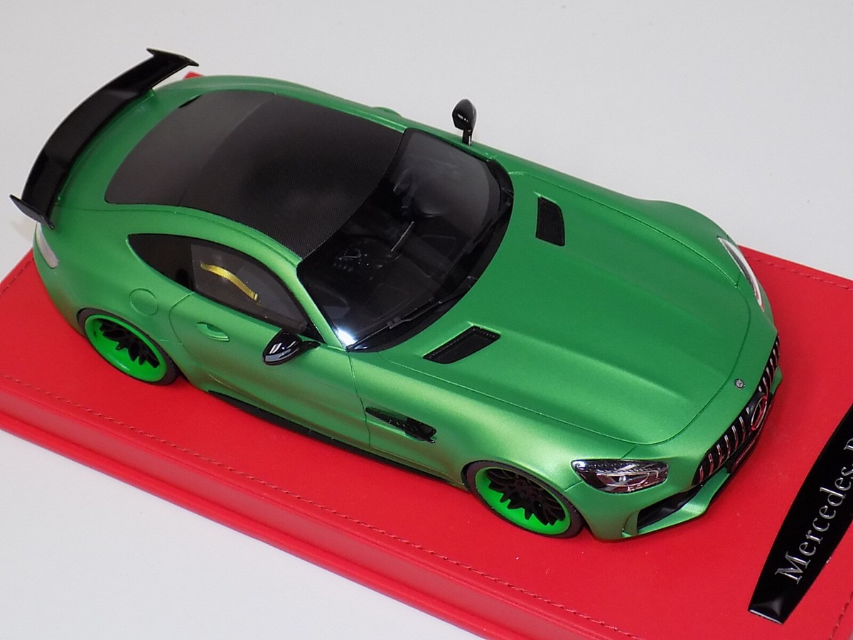 【希少】Mercedes-AMG GTR 1/18 AMG マットグリーン正規品 希少】Mercedes-AMG GTR 1/18 AMG マットグリーン正規品 1/18 AUTOart