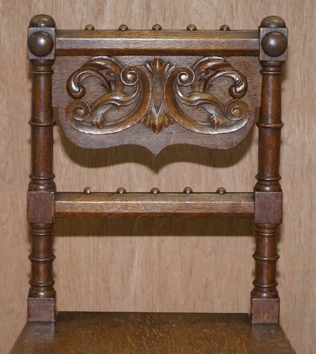 EIGHT HAND CARVED WALNUT GOTHIC REVIVAL DINING CHAIRS CIRCA 1840 STUNNING FRAMES - Picture 3 of 12