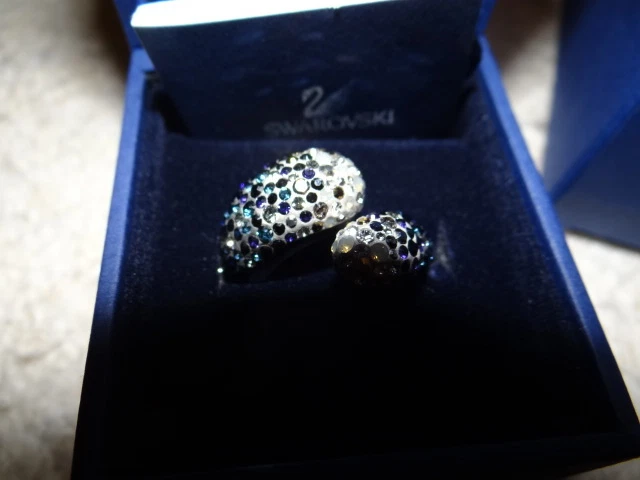 Swarovski * Louise Jet Ring * blau * blue * OVP * Neuwertig * 1065367 * AP 2011