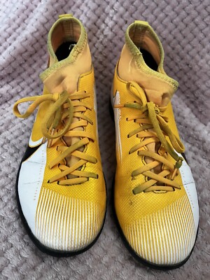 Nike Mercurial Superfly Hallenfußballschuhe. Futsal. Größe UK 3 gelb