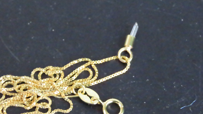Pendentif Diamant Baguette En Or 18 Carats - Chaîne Plaqué Or Incluse - Neuf Avec étiquettes