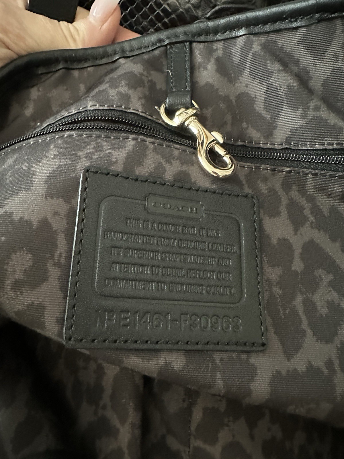 Coach extra large xl Hadley python, black shoulde… - image 13