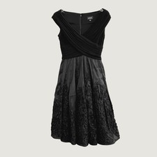 Adrianna Papell Black Rosette Fit and Flare Cocktail Dress Cap Sleeve Size 4