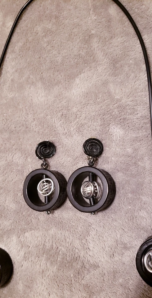 Collar largo OC Statement 21" y pendiente de clip de 2,5", negro, plata, conjunto de joyas Foto 4 de 4