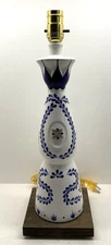 Clase Azul  Reposado Tequila Liquor Bar Bottle TABLE LAMP Lounge Decor Wood Base