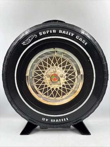 VINTAGE! Mattel Hot Wheels 1968 Super Rally Wheel Tire Case! Fits 20 Metal Cars!