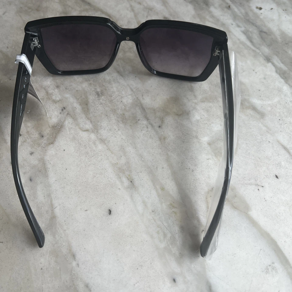 Очки солнцезащитные OSCAR DE LA RENTA Mod1383 001 защитные новые с ценниками - Изображение 4 из 4