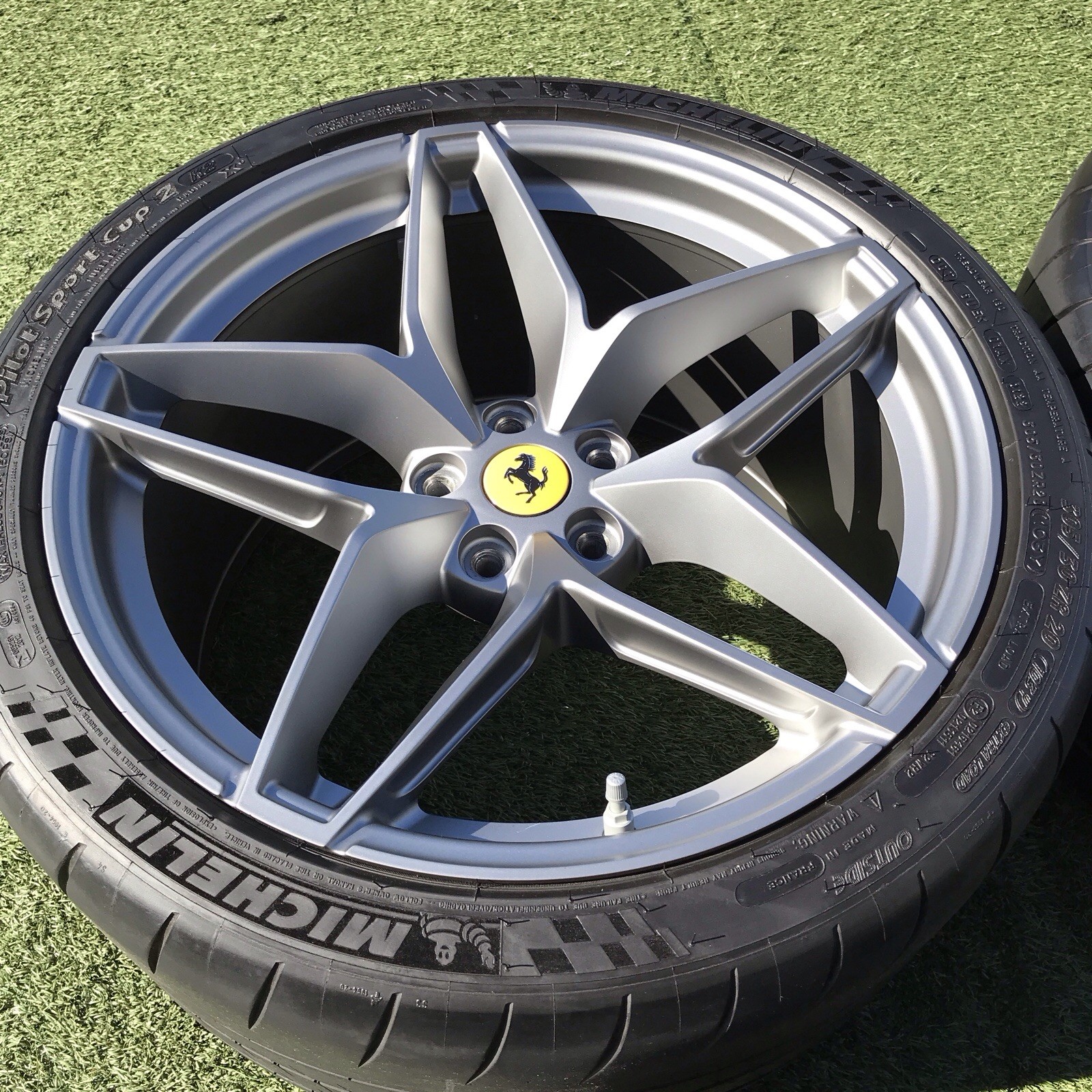 20 FERRARI 488 F8 PISTA SPIDER 791701 RIMS TIRES TPMS OEM GENUINE FACTORY 791704