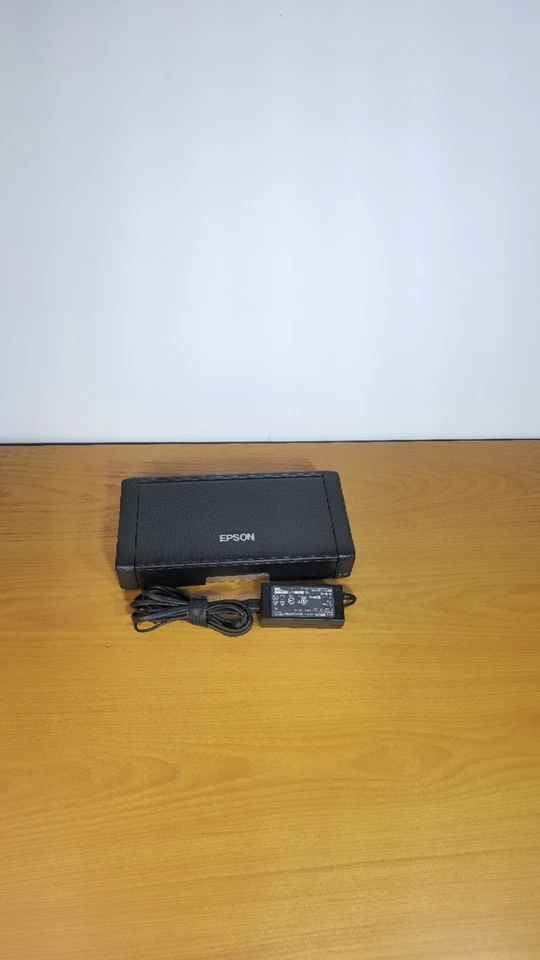 Epson Workforce WF-100 Portable Wireless Inkjet Printer Model B581A pre-owned - Image 4 of 4