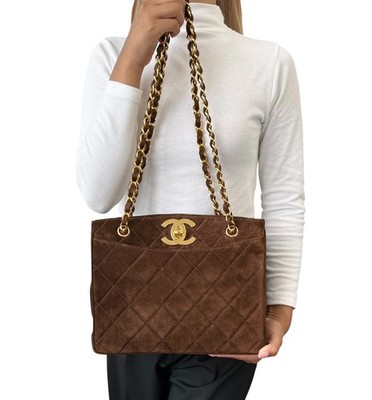 CHANEL Vintage CC Logo Matelasse Chain Shoulder Bag Turnlock Brown
