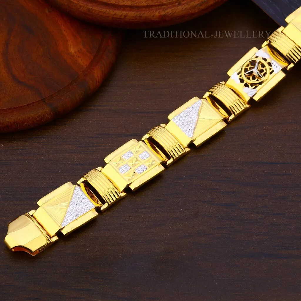 Gold bracelet on sale new design man