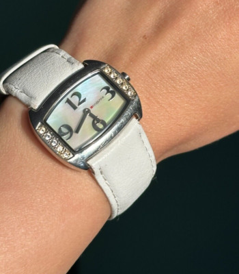 Ladies Vintage WATCH Fabiani, watch mother of pearl dial and rhinestones