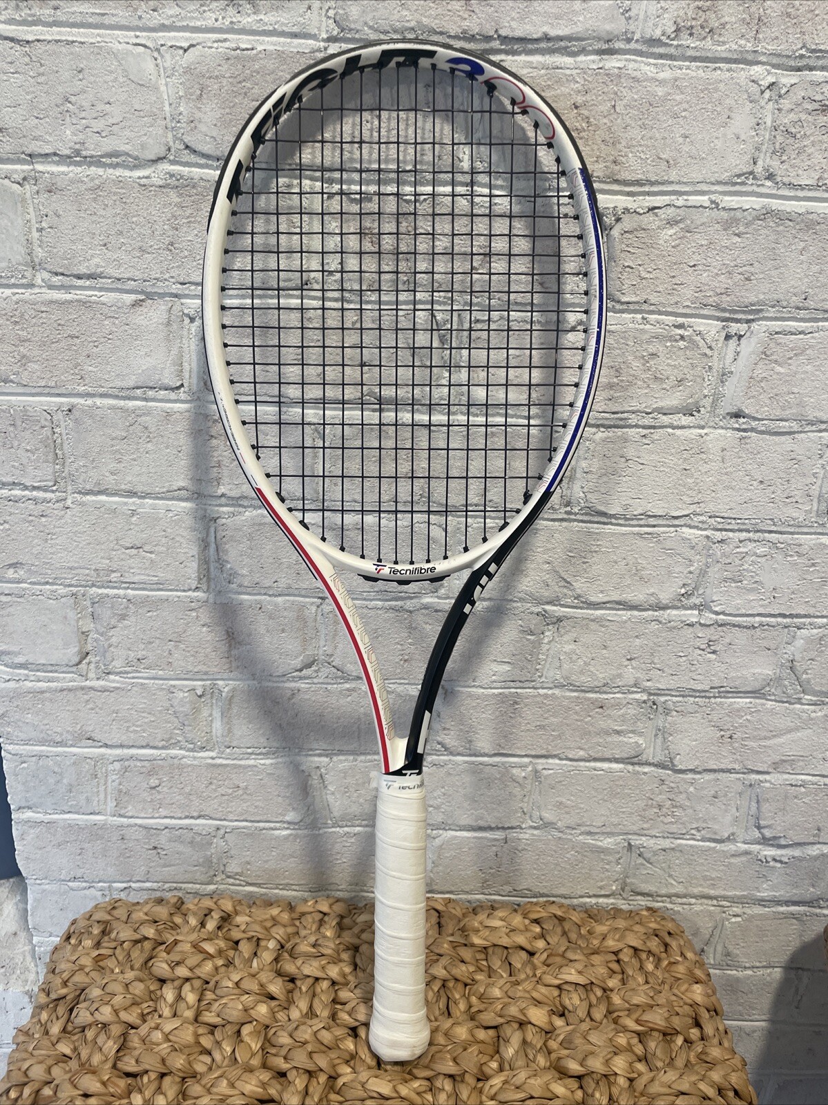 テクニファイバー T-Fight 300ホワイト L3