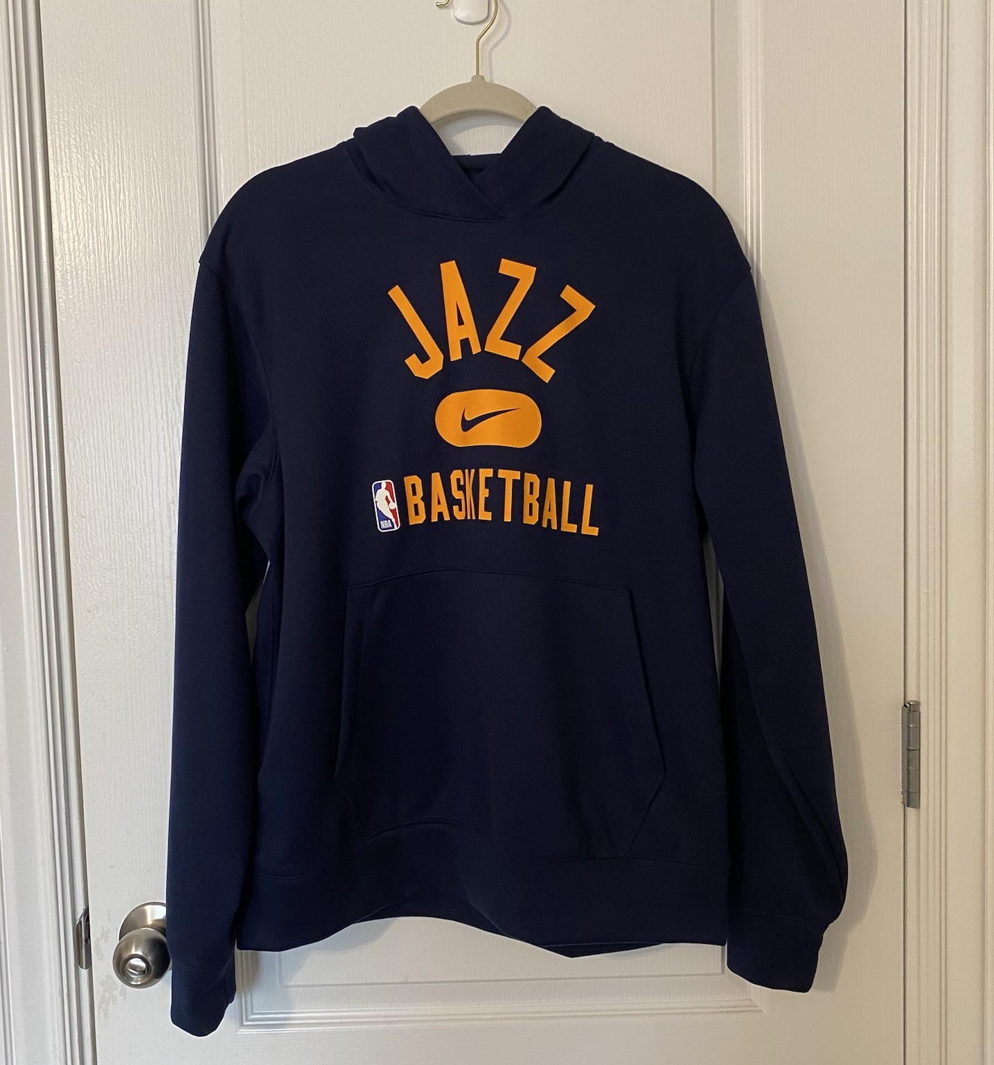 NIKE AUTHENTICS UTAH JAZZ NBA SIDELINE WARMUP HOODIE, Size Med, Navy Blue