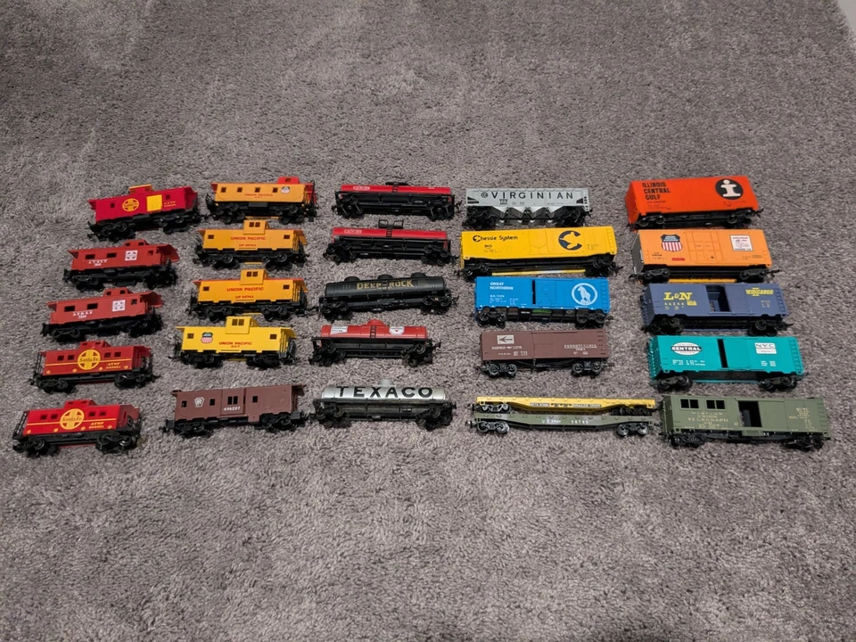 HO Scale Rolling Stock Lot Various Makes With Mix Of Standard And Kadee Couplers - Image 2 of 4