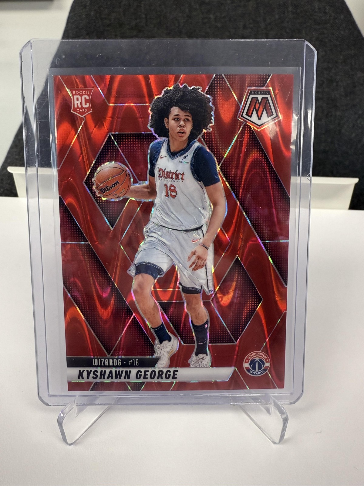 2024-25 Panini Mosaic #247 Kyshawn George Red Seismic Mosaic #/299