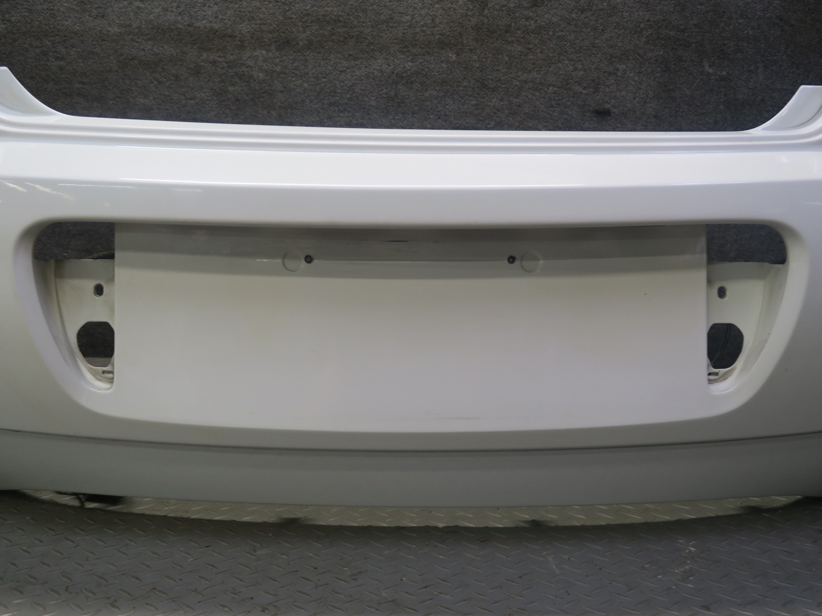 Bentley Continental GT 2003-2010 Rear Bumper White