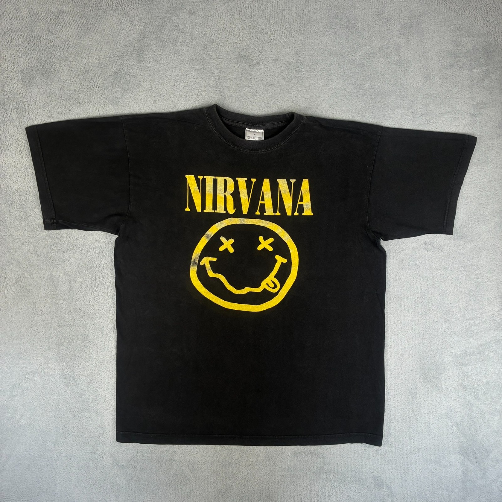 Vintage Nirvana 90's Black Smiley Face Nevermind Graphic Size Large Band T-Shirt